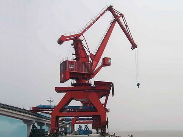起重機(jī)回轉(zhuǎn)支承的維護(hù)保養(yǎng)以及基本檢查如何做？